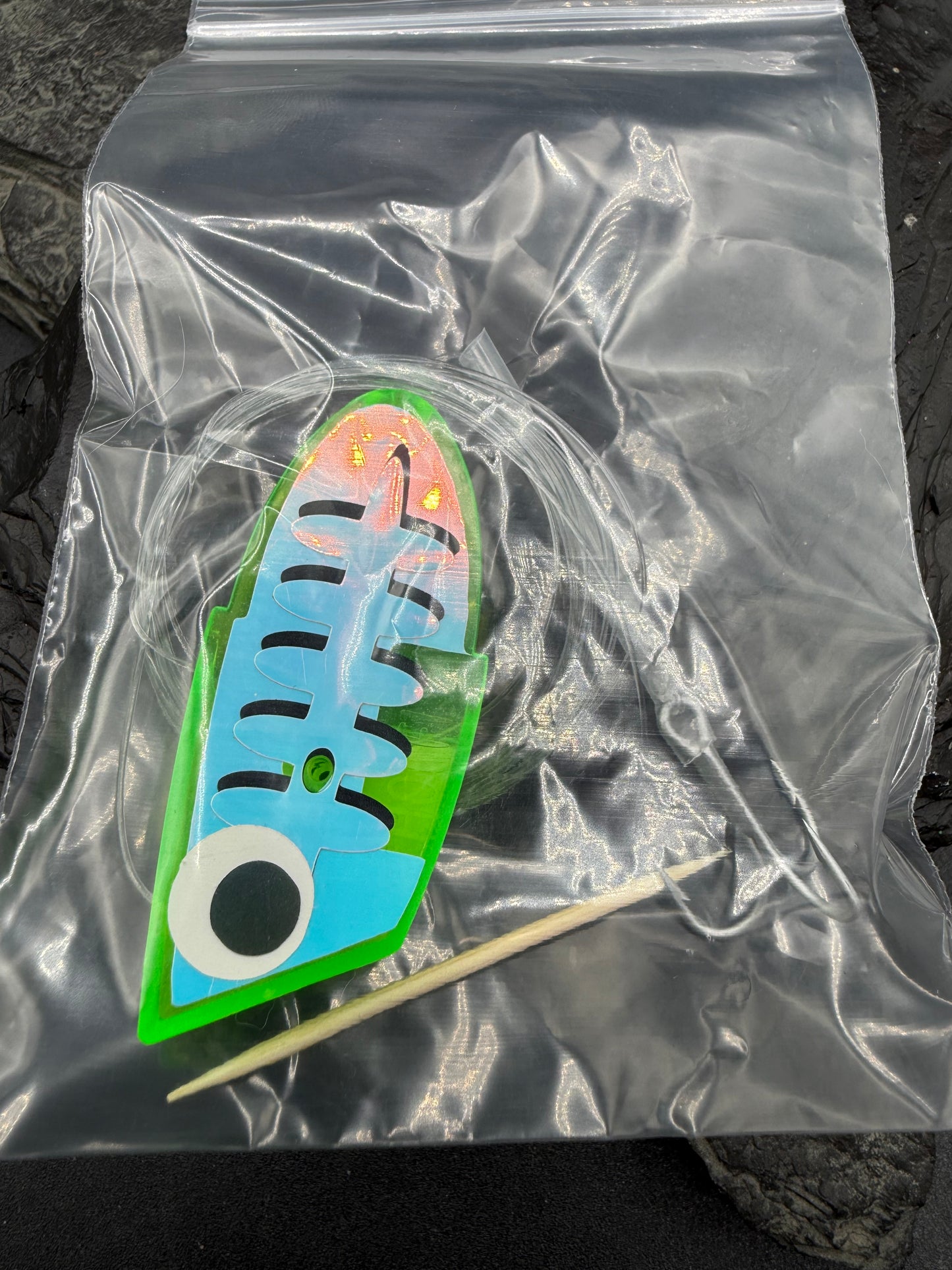 SALMON CANDY GREEN RV FRONT,, RV/HOLO SCALE RV LADDERBACK, GLOW EYE, PRE RIGGED