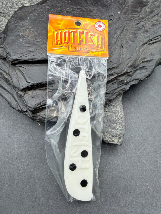 HOTFISH PLASTIC STRIPS, GLOW BLACK DOT