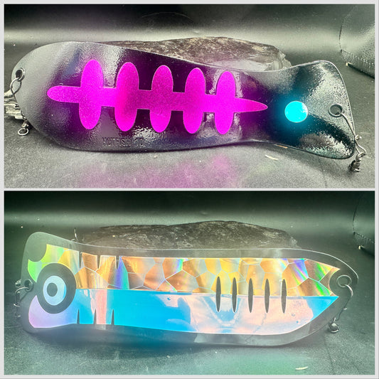Black  with holo scale/ rv front/ purple ladderback